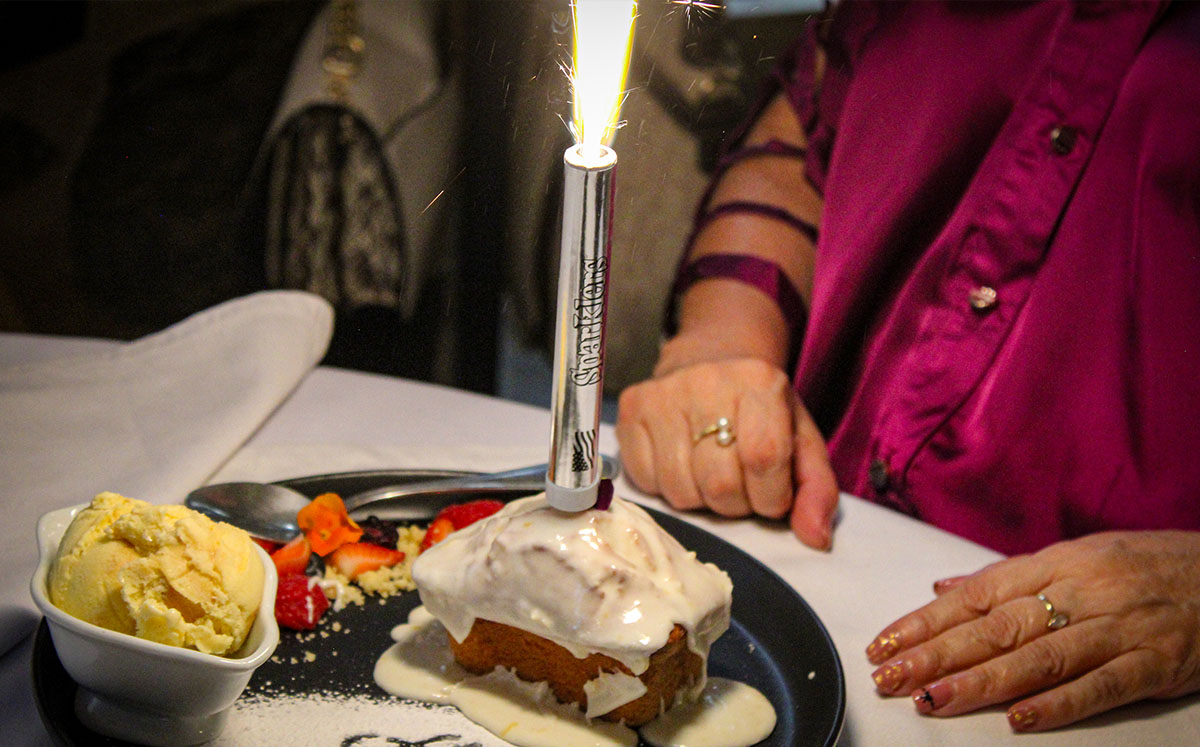 Celebran a papá en Casa Criolla