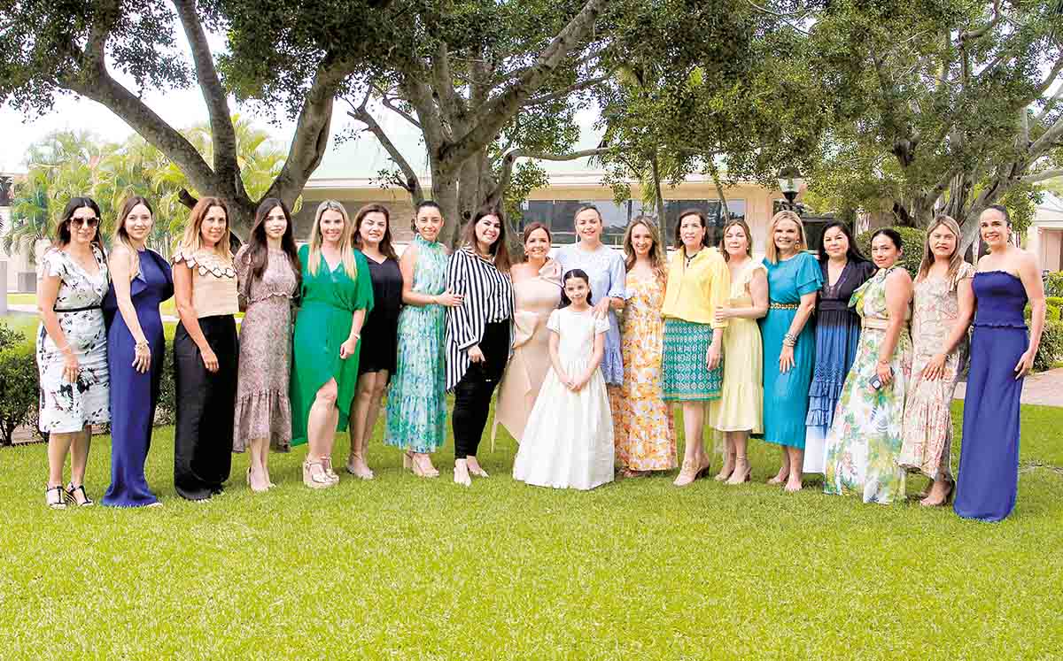 ANYA NAJERA, IRMA GARZA, ISABEL CASTRO, MARYTHÉ DE MANZUR, MARIANA CORRIPIO, JAZ LOZANO, LIZZ ROMERO, CARO PÉREZ, MARU BOSCH, MARIANA RAMOS, PALOMA
