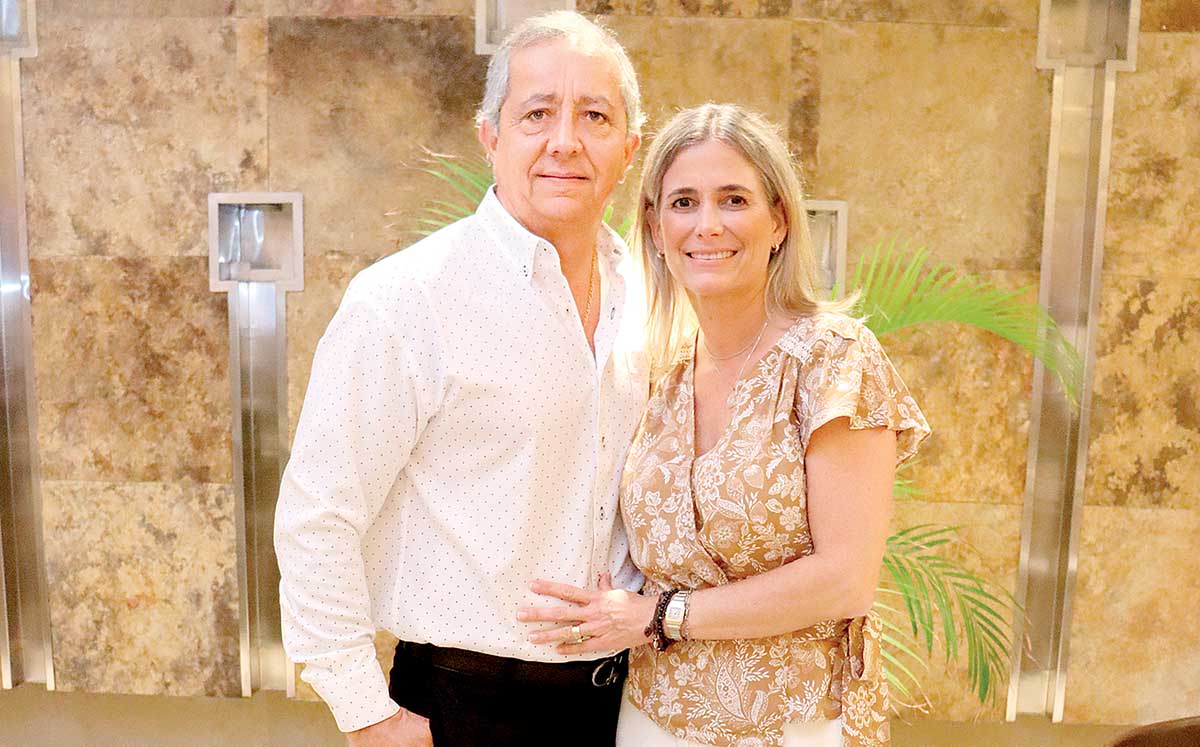 BERNARDO GONZÁLEZ Y PATRICIA LOZANO nos regalaron sus mejores sonrisas