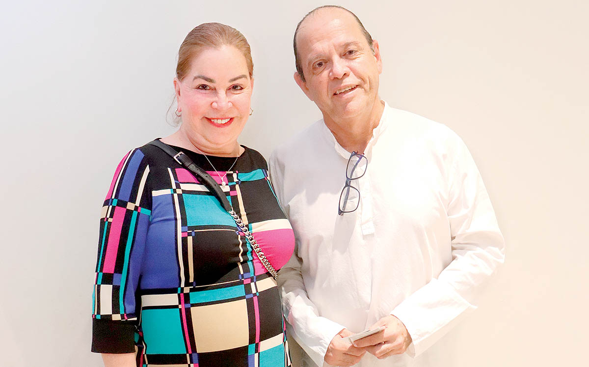 PALOMA GUILLEN Y ALFREDO LAURENT llegaron con sus mejores outfits al concierto