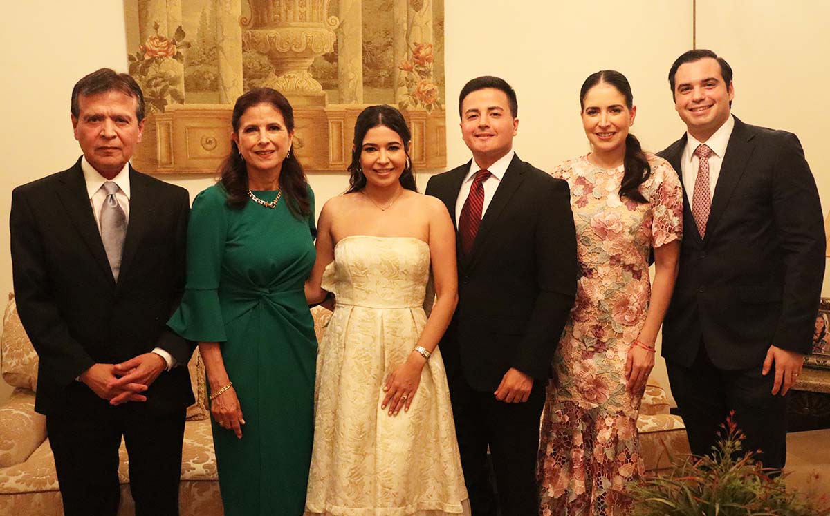 JAIME LEONEL GARZA, MAGUE DE GARZA, ANA SOFÍA GARZA, LEONEL GARZA, GERARDO RIVERA Y MA FERNANDA DE RIVERA llegaron con sus mejores outfits a la pedida