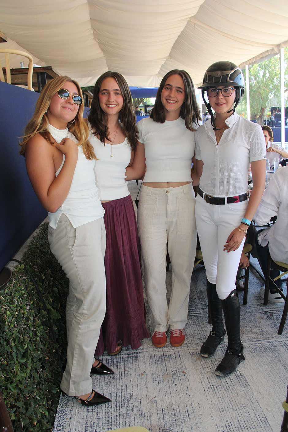 Sabina Amaro, Jimena Ugarte, Inès Ugarte y Lorenza Mena.