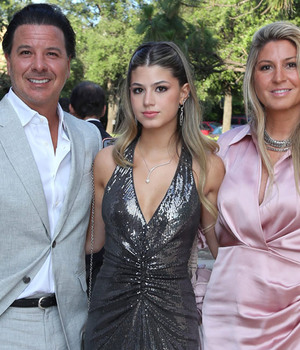 Alfonso Martínez, Alyssa Martínez y Alicia Santos / Foto: Staff Chic