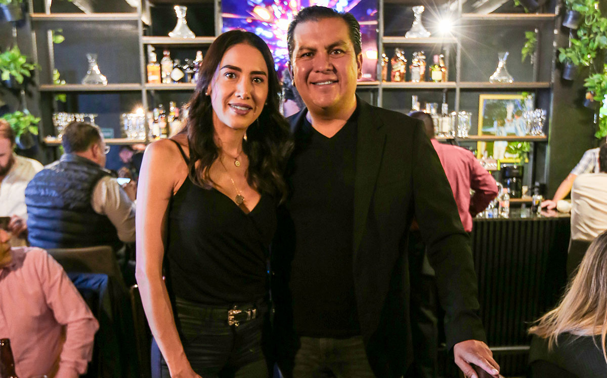 Geovanna Gutiérrez  e Israel Mercado