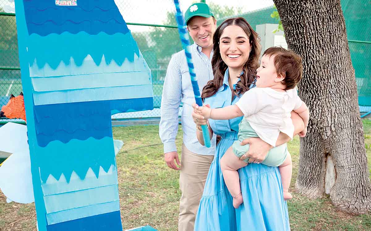 ALFONSO RIZK, ALFONSO RIZK Y AMY ESCAMILLA  disfrutaron de la temática de El Principito