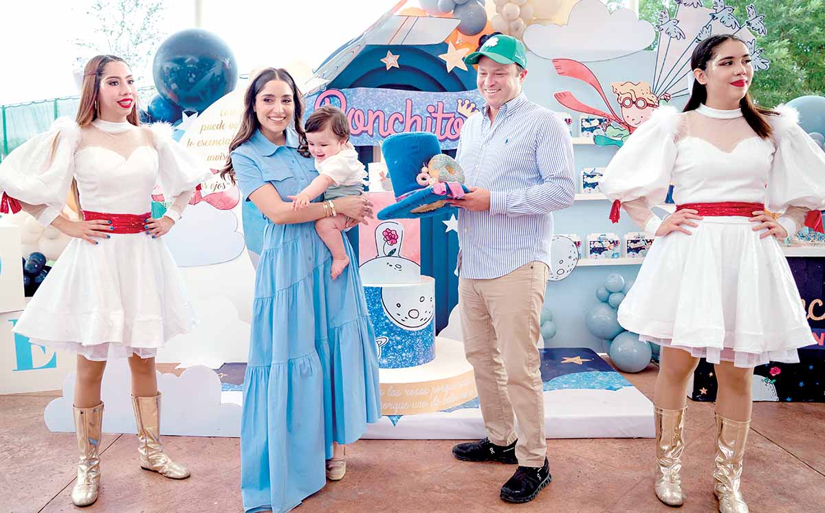 ALFONSO RIZK, ALFONSO RIZK Y AMY ESCAMILLA disfrutaron de un show de muñequitas
