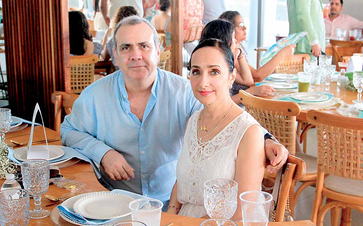 LUIS RICARDO CONTRERAS Y MARCELA SANPEDRO nos regalaron sus mejores sonrisas