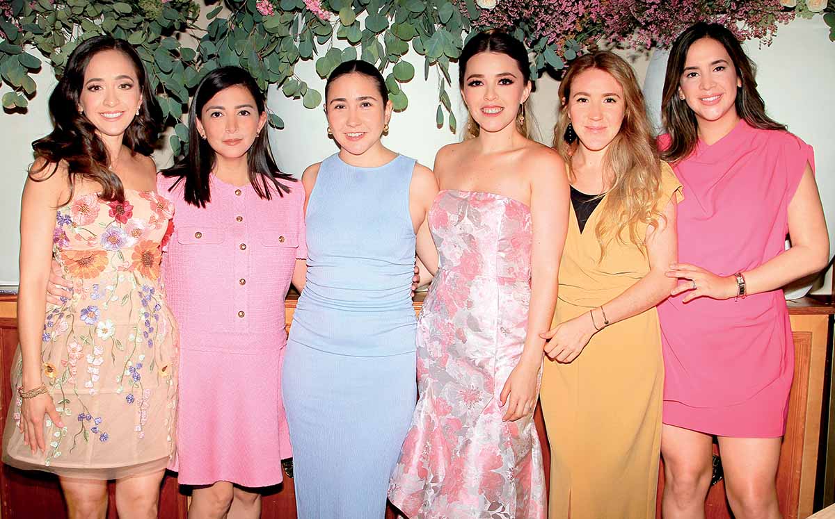 MELISSA KU, JESSICA CASTILLO, ADRIANA GARZA, SOFÍA HEREDIA Y VALERIA FLORES en la despedida de DENISSE KU