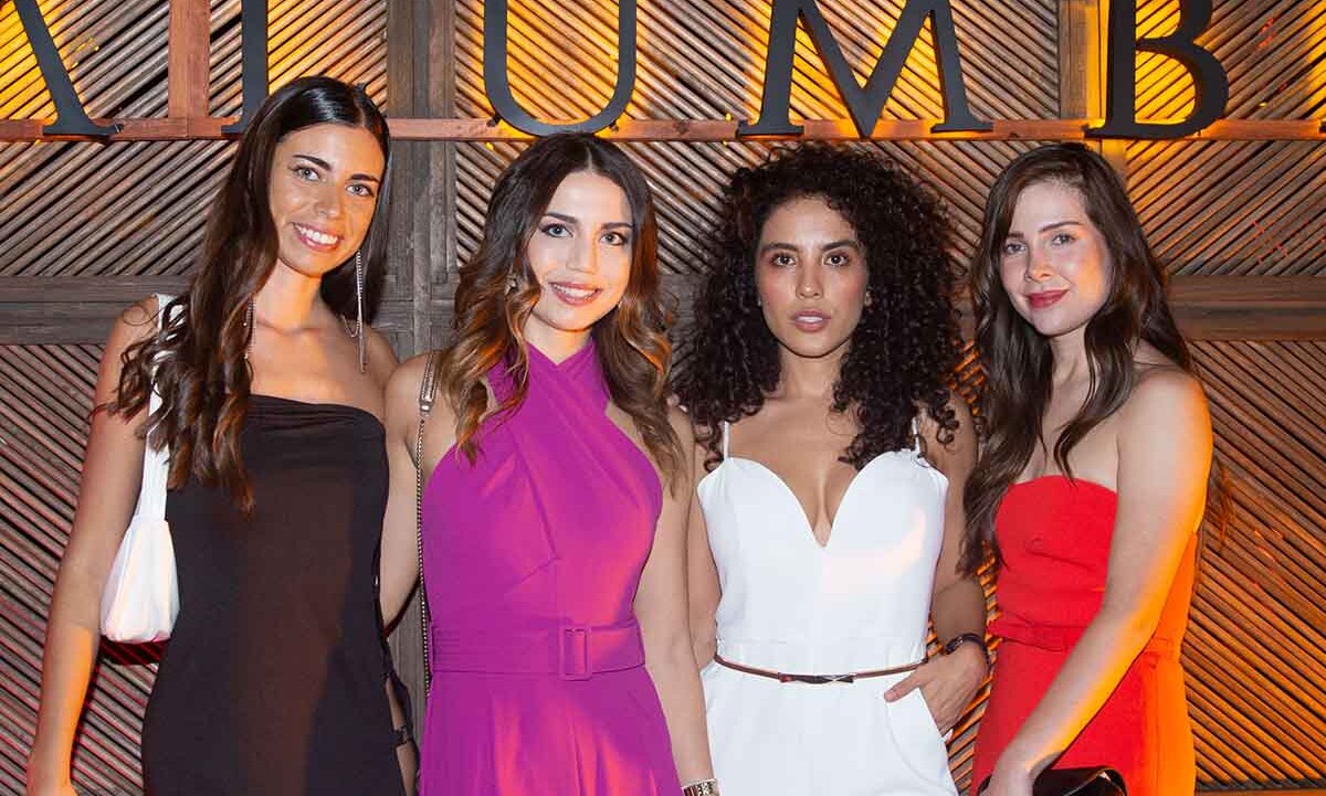 Alejandra Lima, Camila López, Martina Sama y Osmi Chev