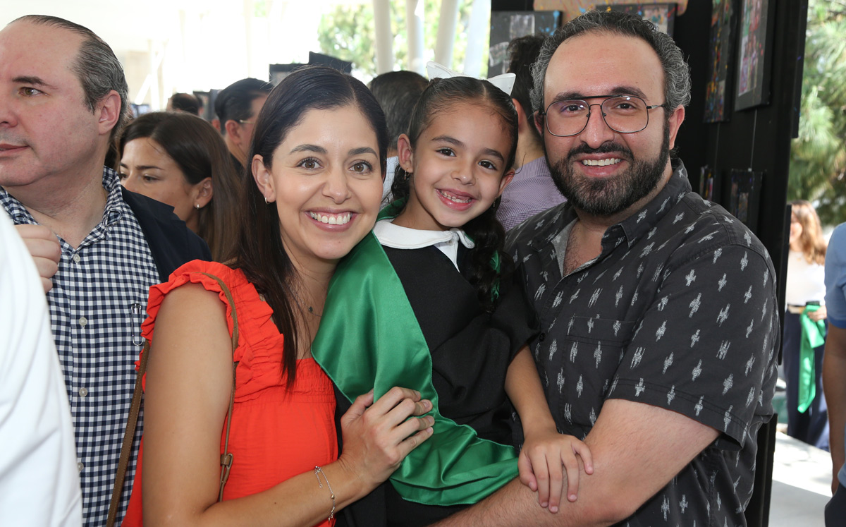 Adriana Guerra, Valeria Marcos y Lorenzo Marcos / Foto: Roberto Alvarado