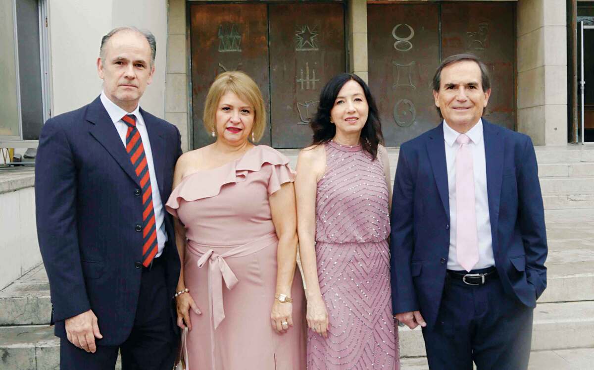 Bernardo Lozano, Claudia de Lozano, Mónica Escamilla y Jesús Escamilla
