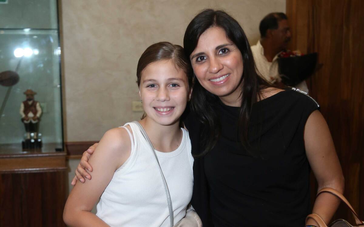 Sofi Canavati y Claudia Villegas de CanavatI