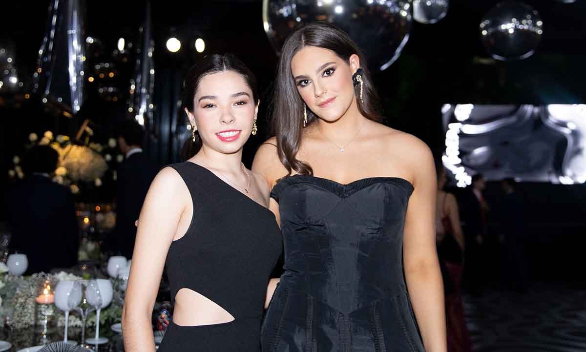Isabela Olguín y Ana Regina Abisad