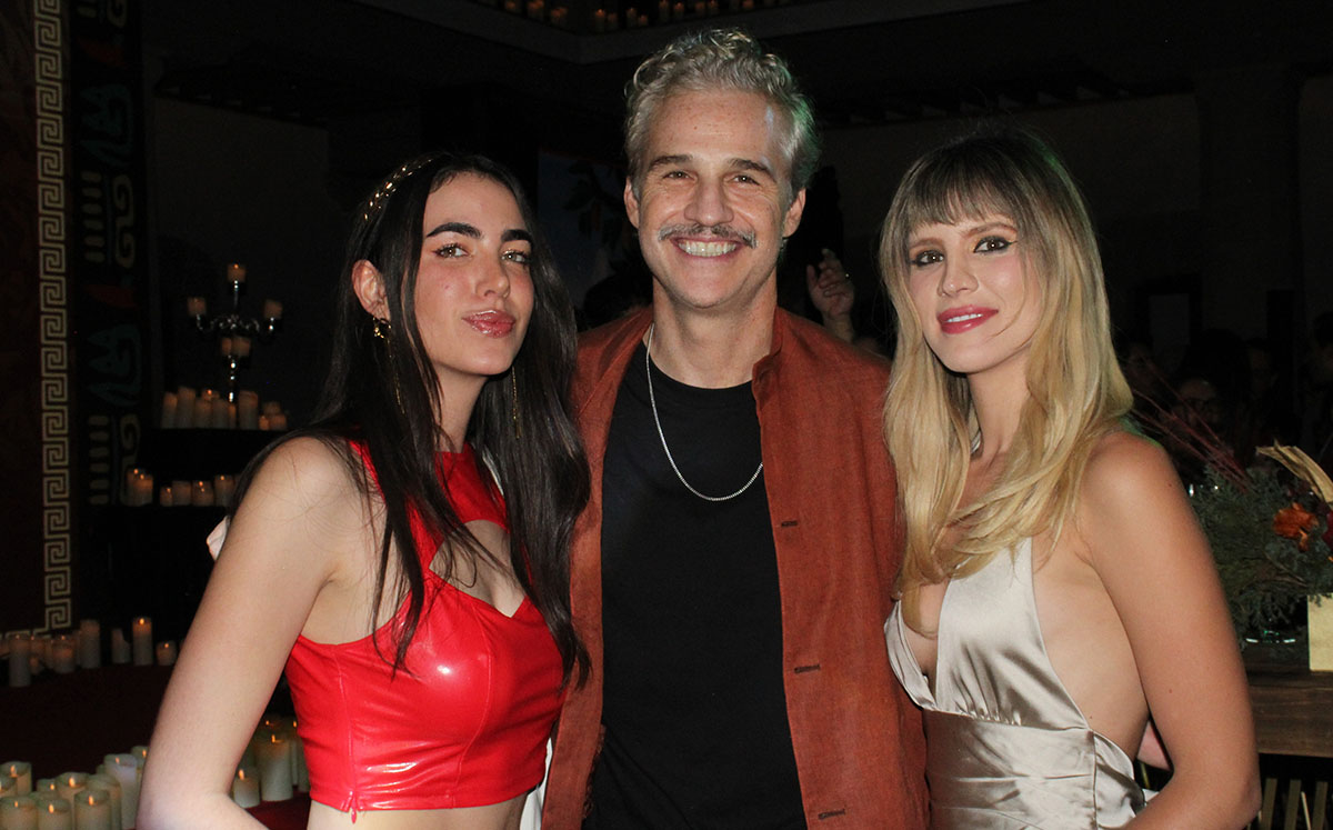Marha Hoyos, Juan Pablo Medina y Alicia Comas
