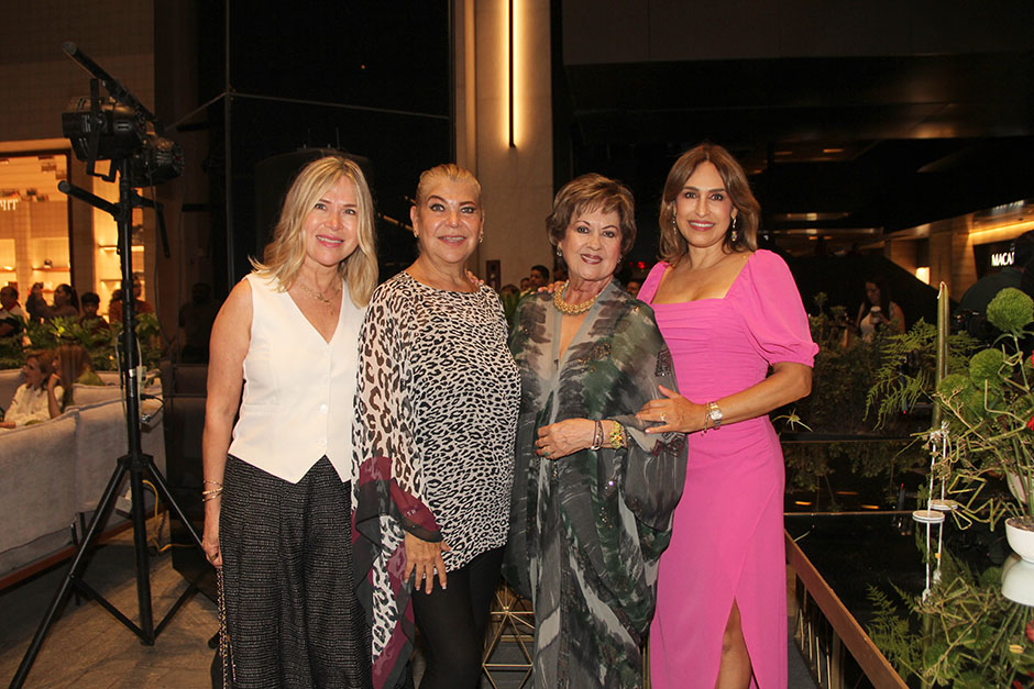 Santiago Martínez, Florencia Arciniega y Diego Torres