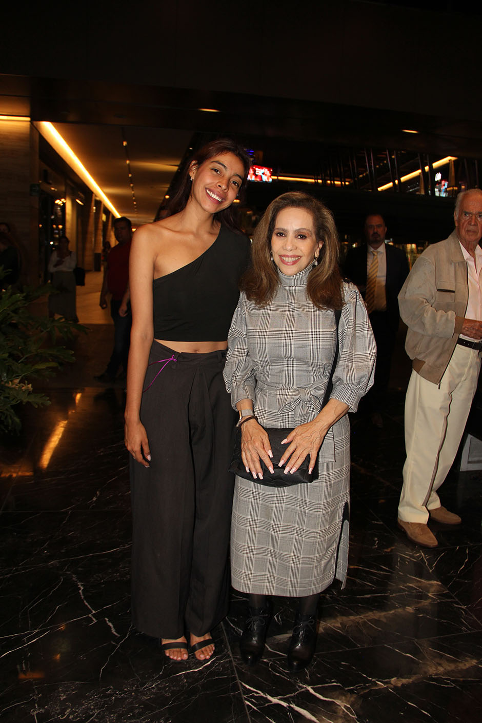 Dinorah  Santos y Malena Solís