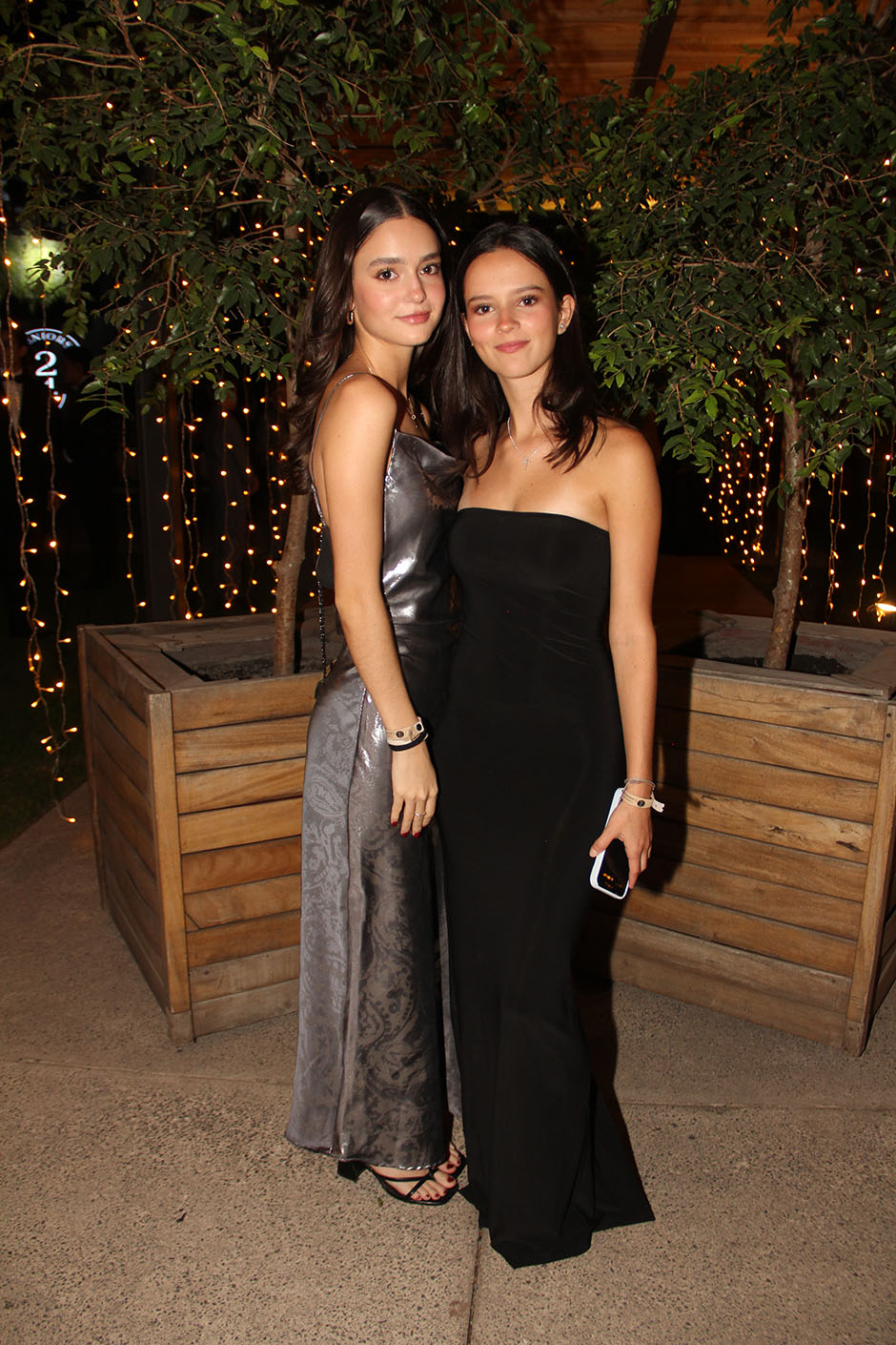 Aitana Marioni y Regina Álvarez.