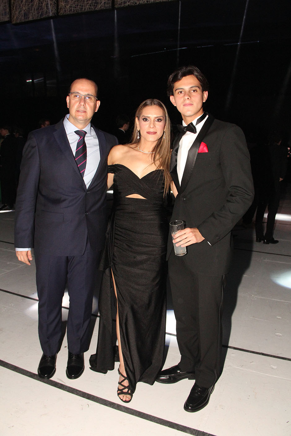 Alejandro Villaseñor, Fátima Uriostegui y Juan Pablo Villaseñor