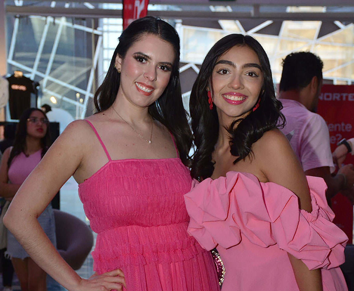 Atxiri Hernández y Keren Santillan