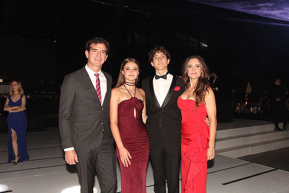 Juan Carlos Gómez, María Gómez, Diego Gómez y Mónica Ladrón de Guevara