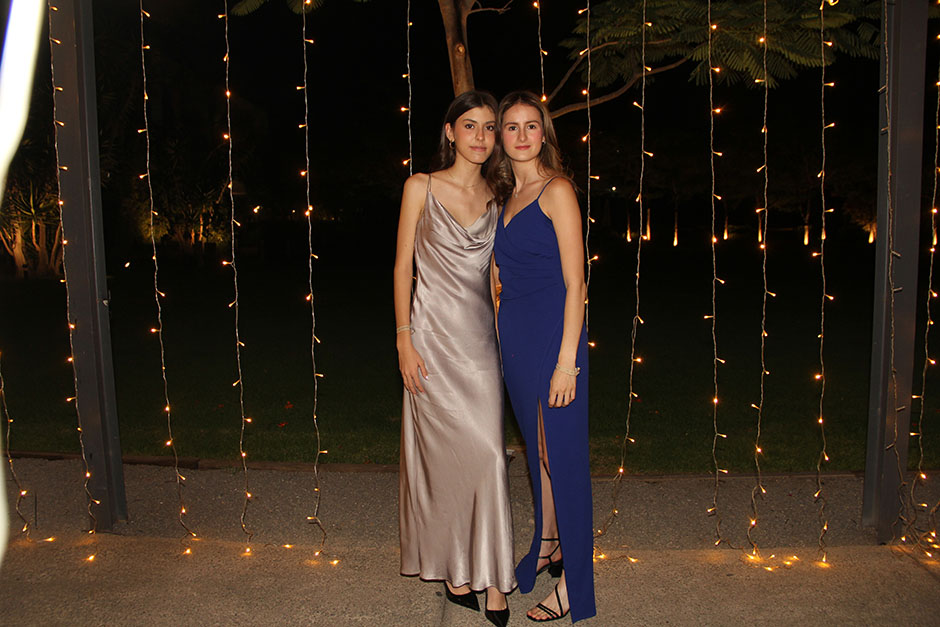 Laura Carmona y Regina Ibarra.