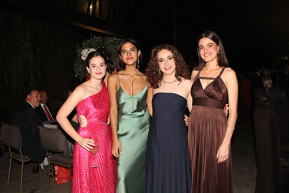 Macarena Fuentes, María José González, Rocío Carral y Adriana Carral