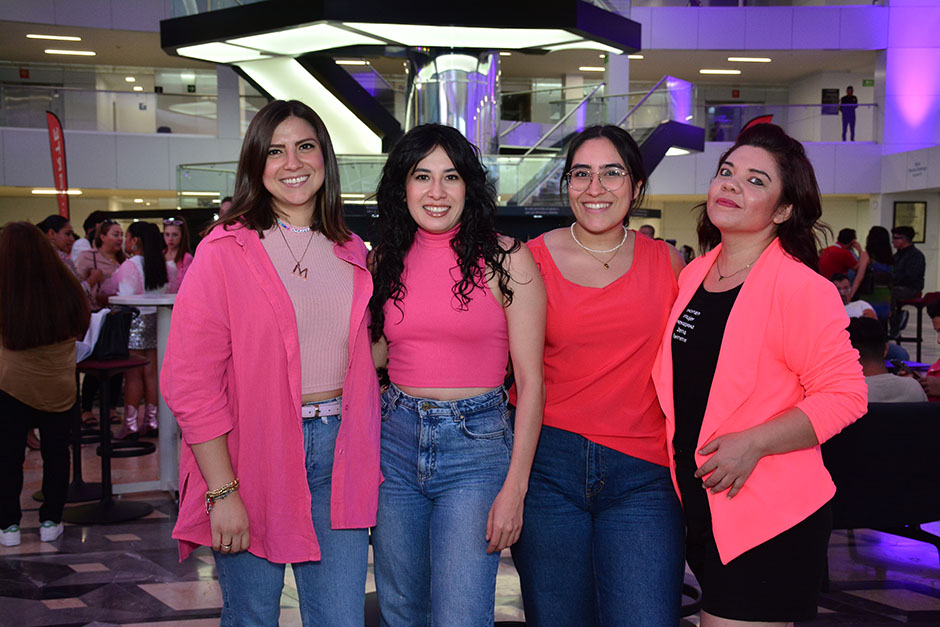 María Fernanda Ortiz, Brenda Torres, Ana Ortiz y Fátima Menchor