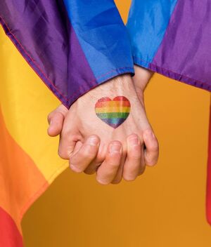 Cócteles para celebrar el Pride con Ojo de Tigre (Freepik/ Instagram)