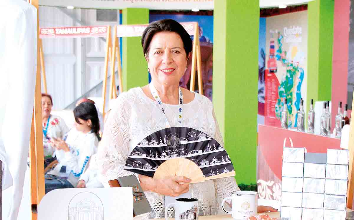 ELVIA HOLGUERA estuvo presente en el Congreso Mexicano del Petróleo 2024