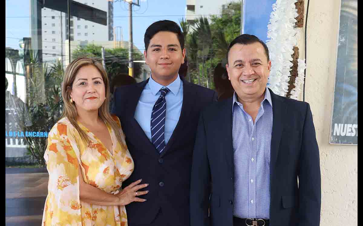 Asistentes en la misa de Acción de Gracias