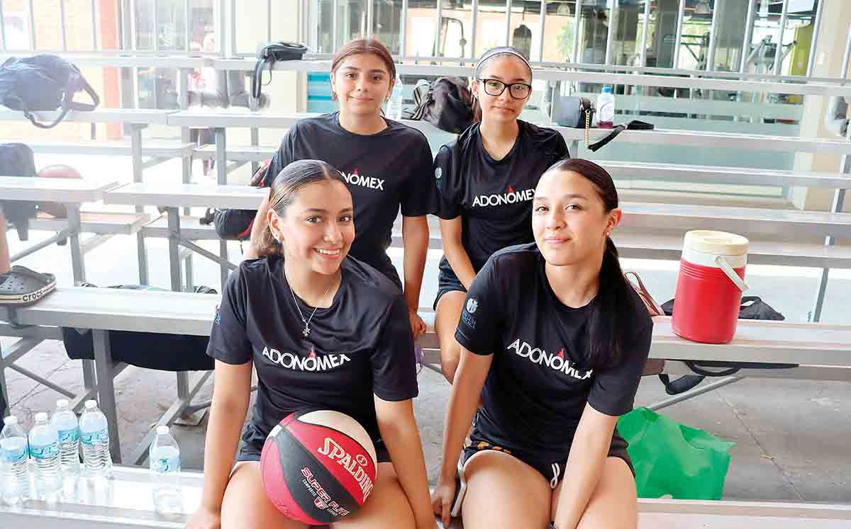 LUISA CASTILLO, TANIA HERNÁNDEZ, NEILA GARZA Y ANA PÉREZ nos regalaron sus mejores sonrisas