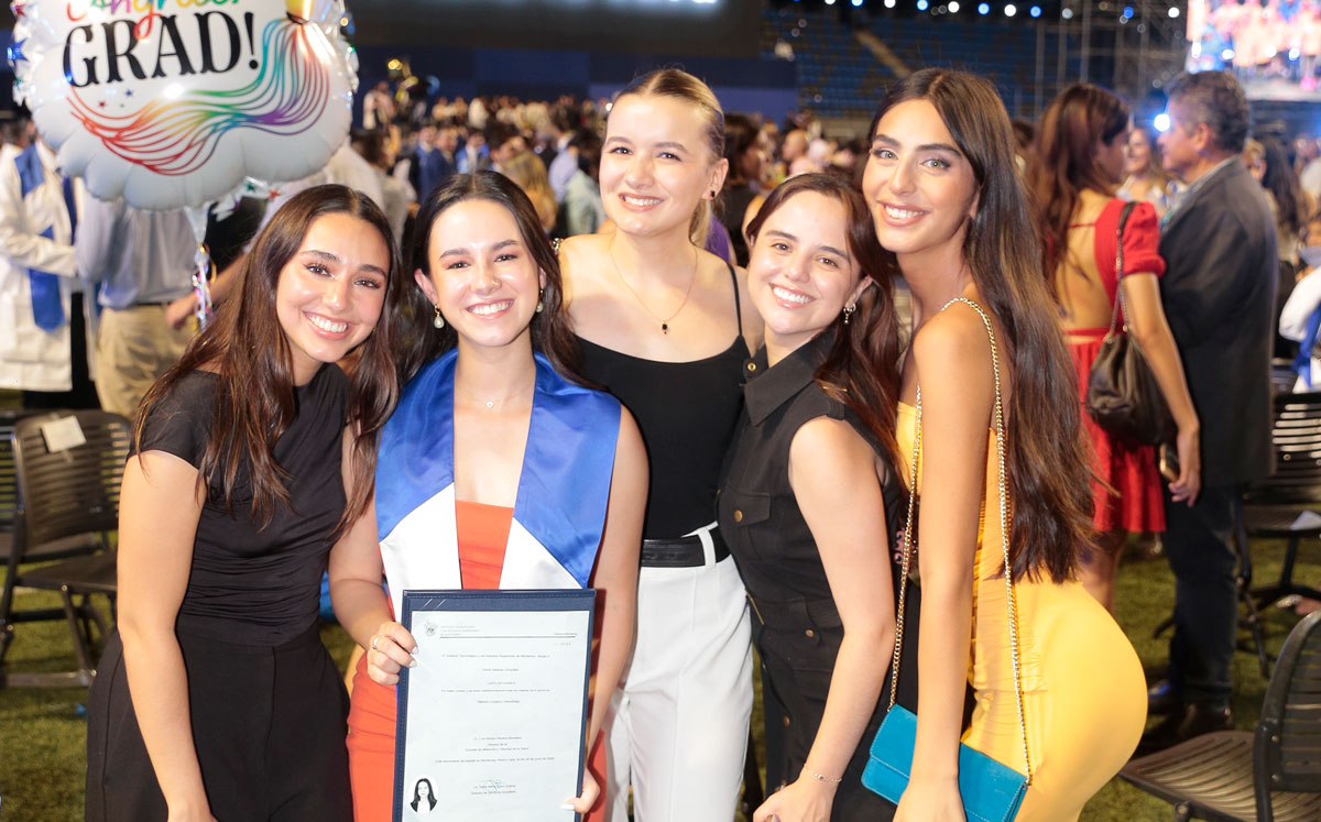 Ana Victoria Chapa, Astrid Saldívar, Sandra Romo, Andrea Díaz y Sabrina Rocha / Foto: Daniel Saldívar