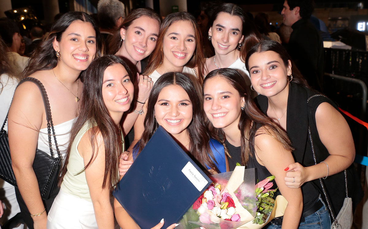 Andrea Urdiales, Ana Lucía García, Mariana García, Paola Guillén, Isabella Camacho, Pao Candia, Camila Valdés y Roby Guzmán / Foto: Daniel Saldívar