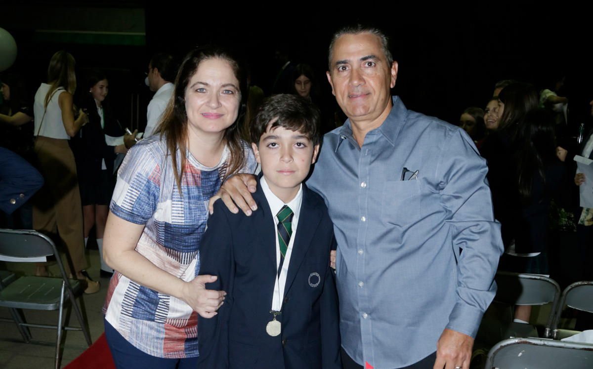 Karina Assad de Manllo, Sebastián Manllo y Ricardo Manllo / Foto: Omar Valdez