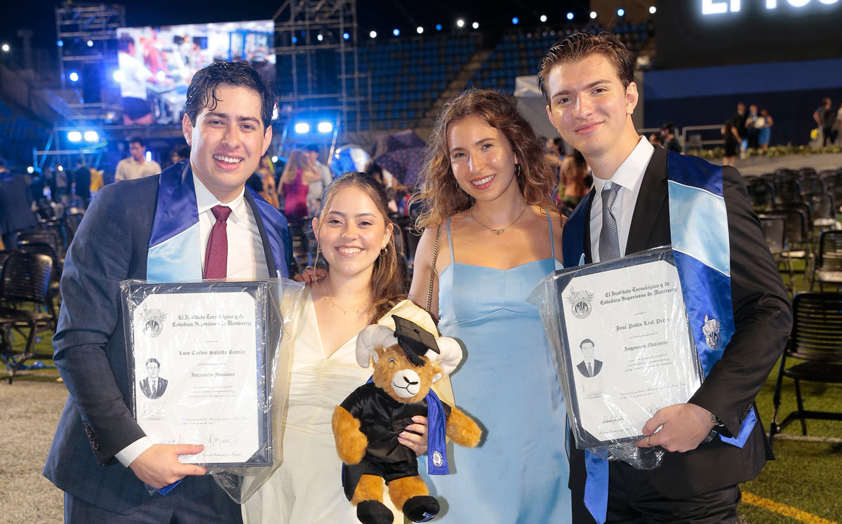 Luis Carlos Salcido, Ana Lucía Cárdenas, Alejandra Ruther y José Pablo Leal / Foto: Daniel Saldívar