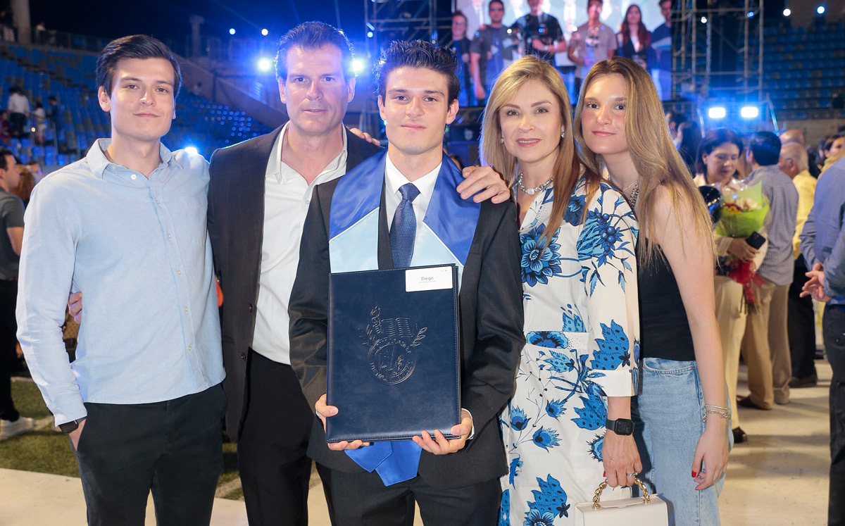 Manuel Hernández, Manuel Hernández, Diego Hernández, Claudia Zorrilla y Claudia Hernández / Foto: Daniel Saldívar