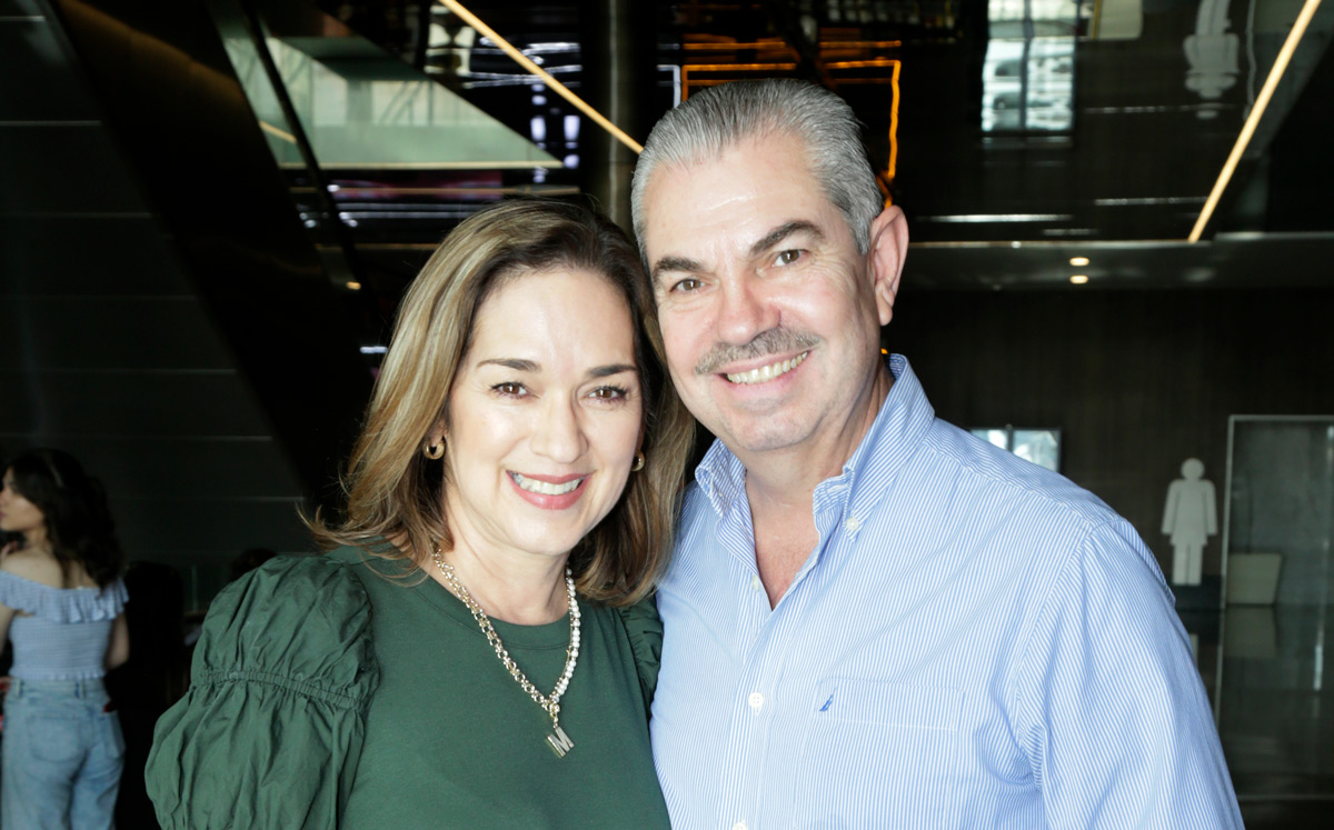 Mayela de Garza y Roel Garza / Foto: Omar Valdez