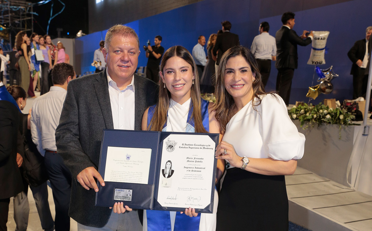 Óscar Macías, María Fernanda Macías y Liliana Padilla / Foto: Daniel Saldívar