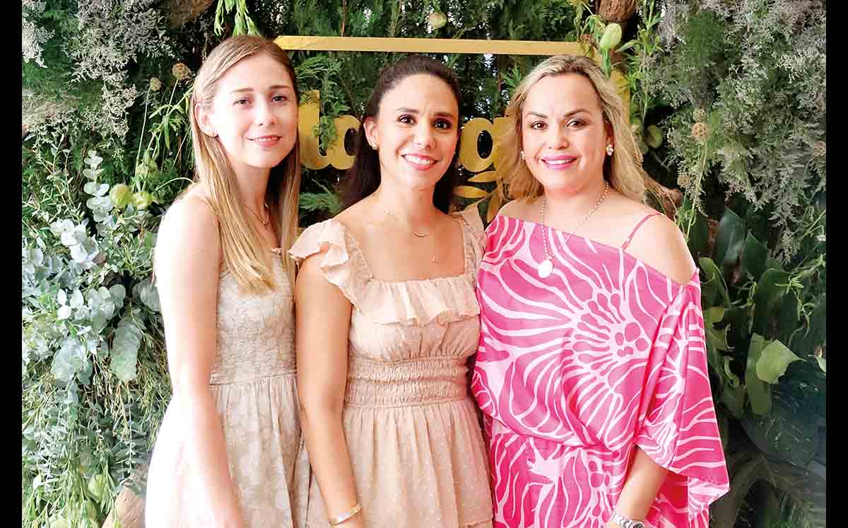 GRISELDA GALICIA, MARCELA ALIBRAN Y PALOMA GONZÁLEZ llegaron con sus mejores outfits al Centro Deportivo Español