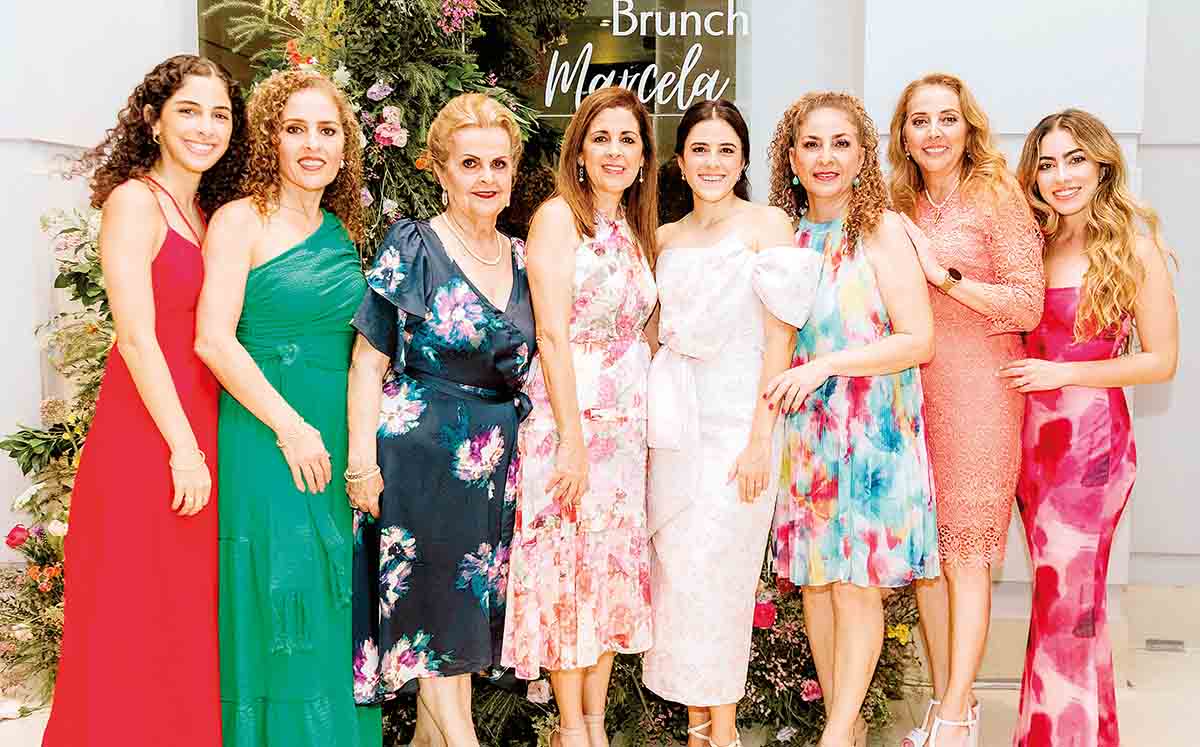 LEYLA FERES, LEYLA ABISAD, NAZIRA RAHAL, PATTY ABISAD, MARCELA AGUILAR, DIANA ABISAD, LETTY ABISAD Y JACQUE RODRÍGUEZ llegaron puntuales al evento