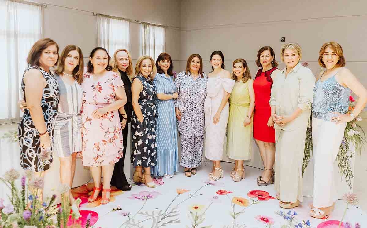 Asistentes llegaron con sus mejores outfits al festejo