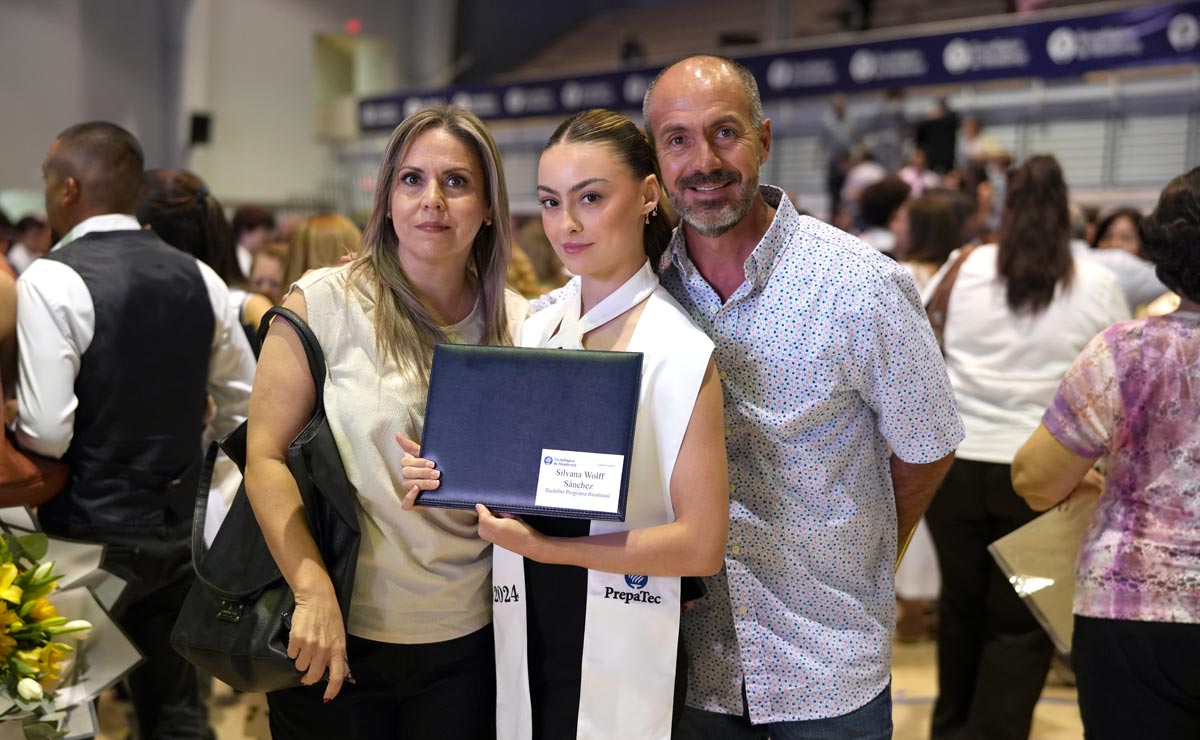 Carmen, Silvana y Luis