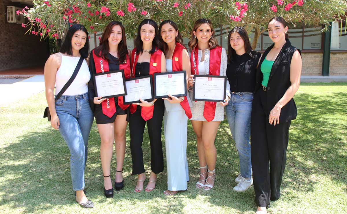 Andrea, Paola, María Fernanda, Ana Karen, Bárbara, Paola y Paula