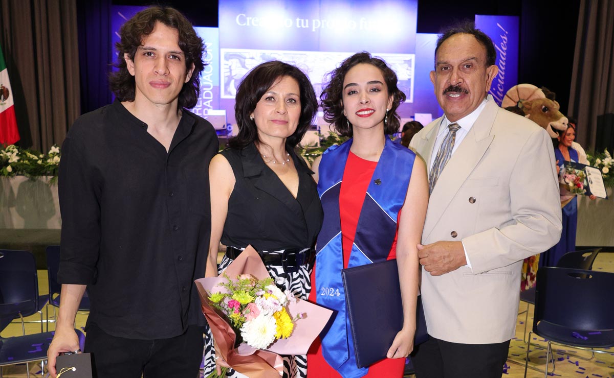 Bayron, Azucena, Alejandra y Julio