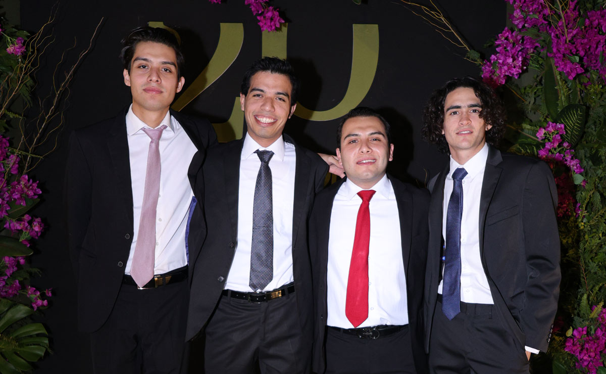 Carlos, Mario, Iván y Mikel