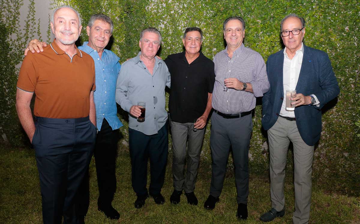 Guillermo Pérez Salinas, Julio Richo, Arturo Eggleton, Manuel Ramírez, Jorge Reyes y Carlos Palma