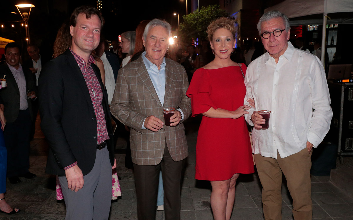 Jacob Budge, Hernán Garza, María José Melguizo y César Treviño / Foto: Daniel Saldívar