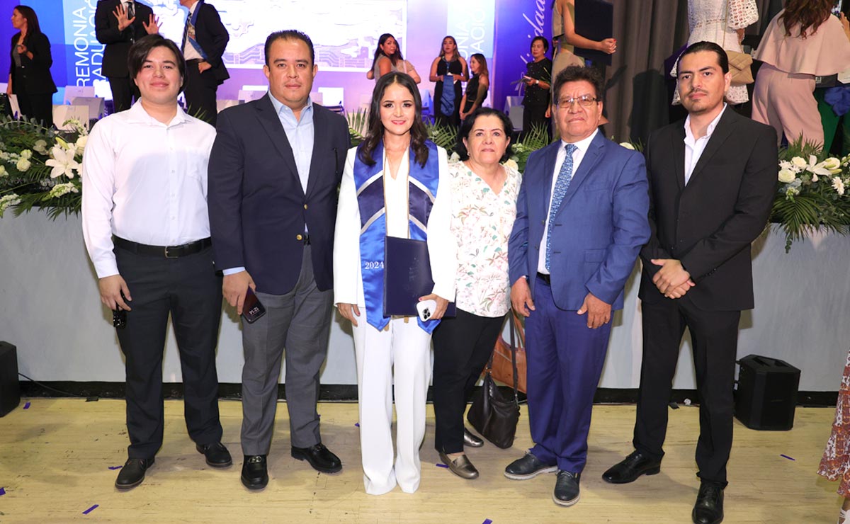 Rodrigo, Rodrigo, Angelina, Martha, Avelino y Porfirio