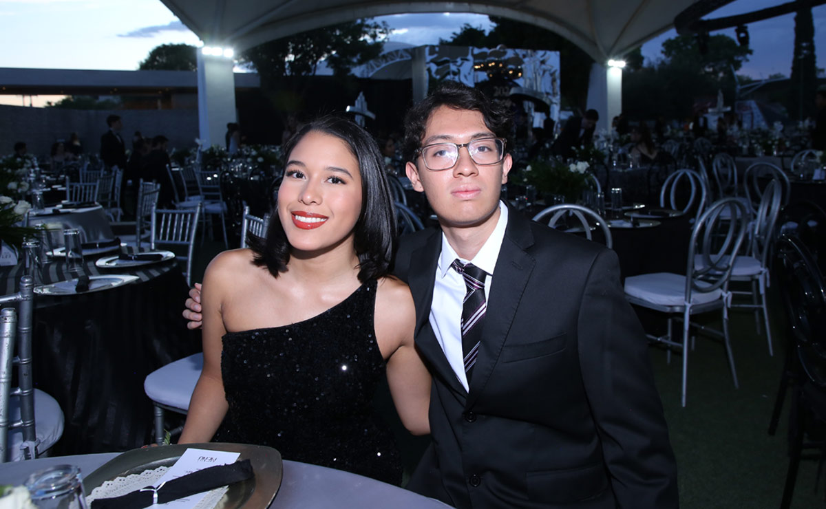 Ximena y César