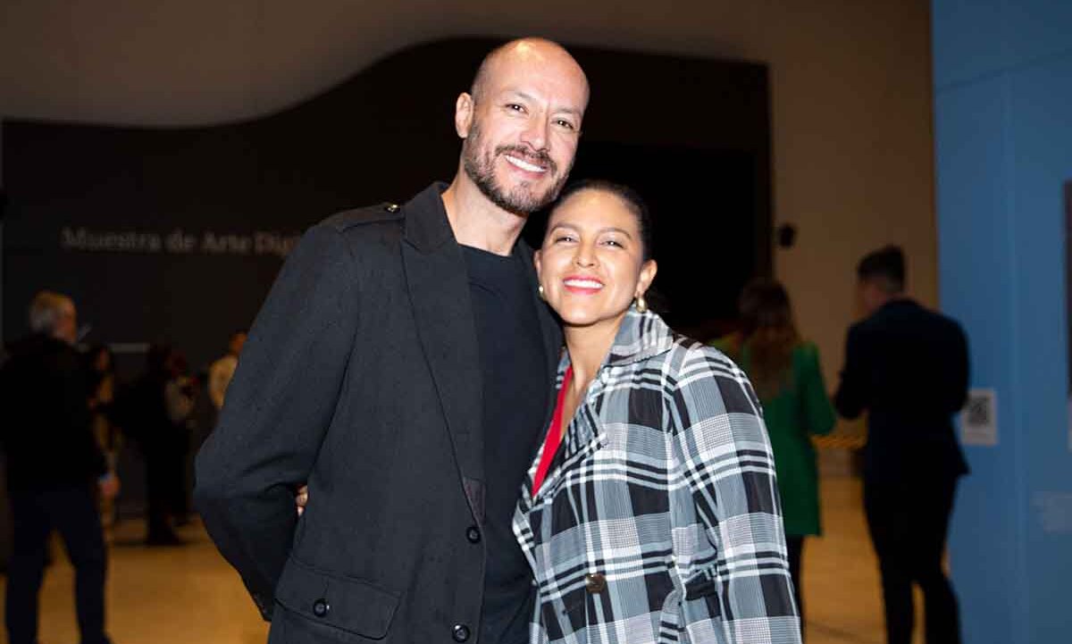 Juan José Flores y Karla Coello